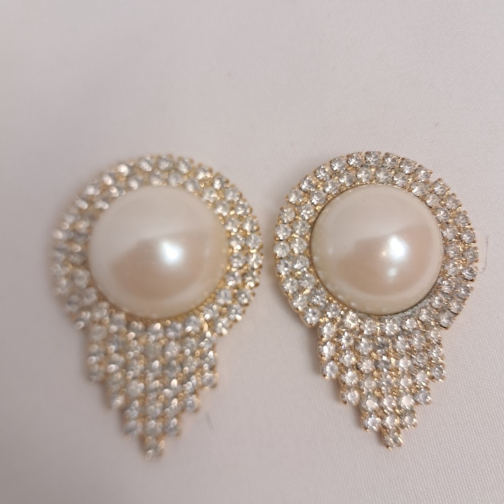 Vintage Sparkly Clip on Earrings [1083]